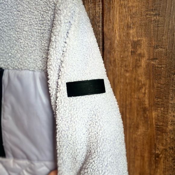 UGG kookaburra Womens lilac Sherpa full zip jacket size small NWOT - Picture 7 of 10